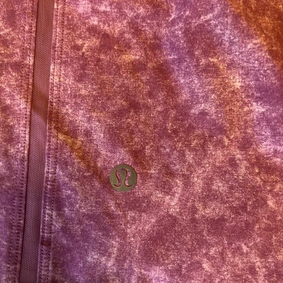 lululemon Men's Pace braker short 9” liner in gravel dust Cherry Tint Multi - Picture 5 of 8